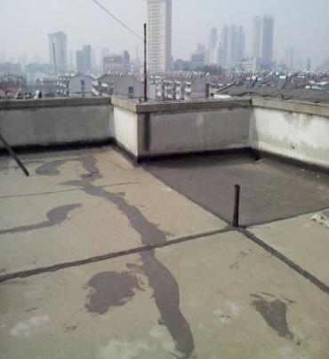 酒泉市漏水维修 楼顶漏水是什么原因，楼顶漏水维修方法是什么?